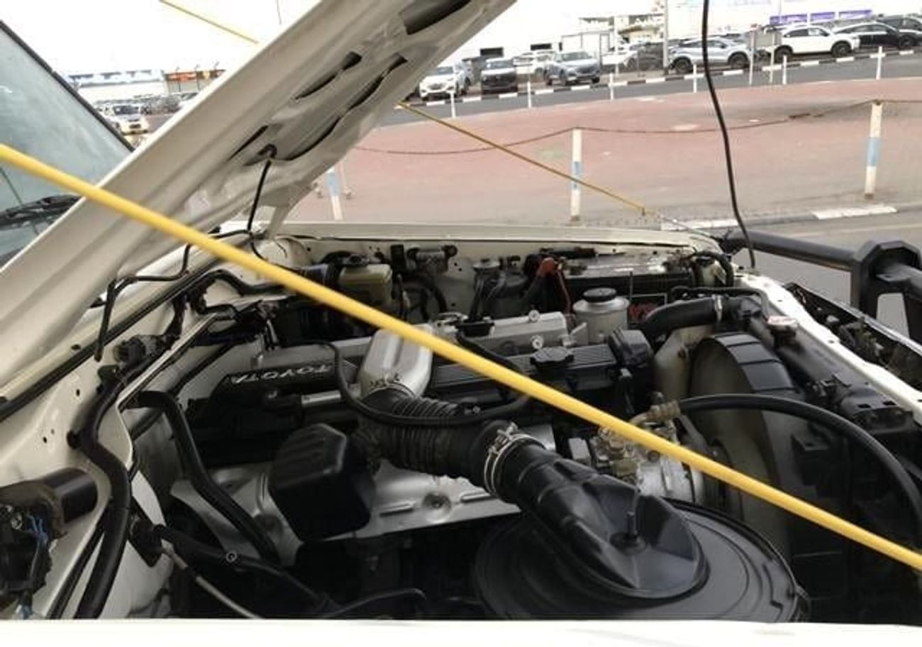 Toyota Land Cruiser Pick Up 2016 LAND CRUISER DOUBLE CABIN