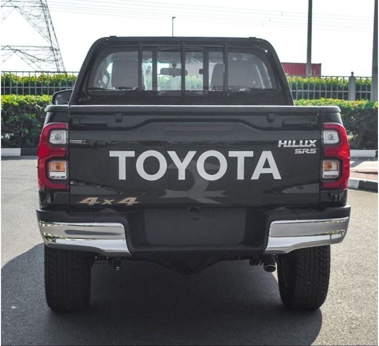 Toyota Hilux TOYOTA HILUX 2.7L AT PETROL FULL PUSH START 2024 MODEL