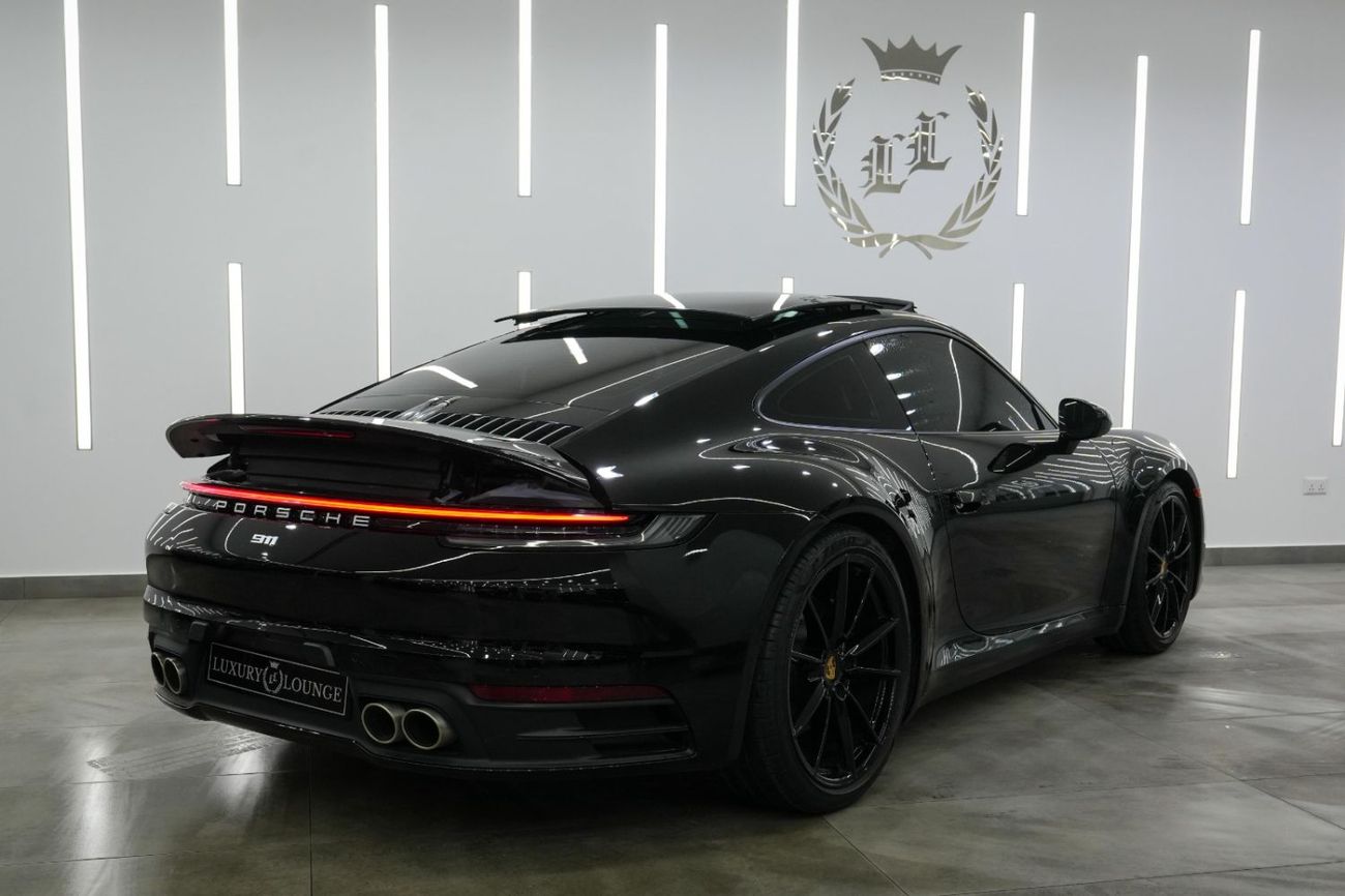 Porsche 911 Porsche 911 Carrera 4S 2024 Accident Free | Paint Free Porsche Warranty  Service Until 2028