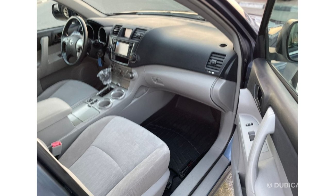 تويوتا هايلاندر 2013 Toyota Highlander 4x4 - 3.5L V6 - 7 Seater -