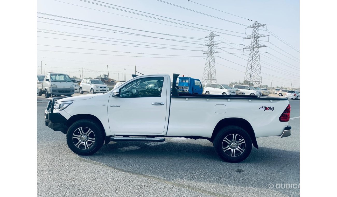 تويوتا هيلوكس SR5 Diesel Right Hand Drive Clean Car single cab