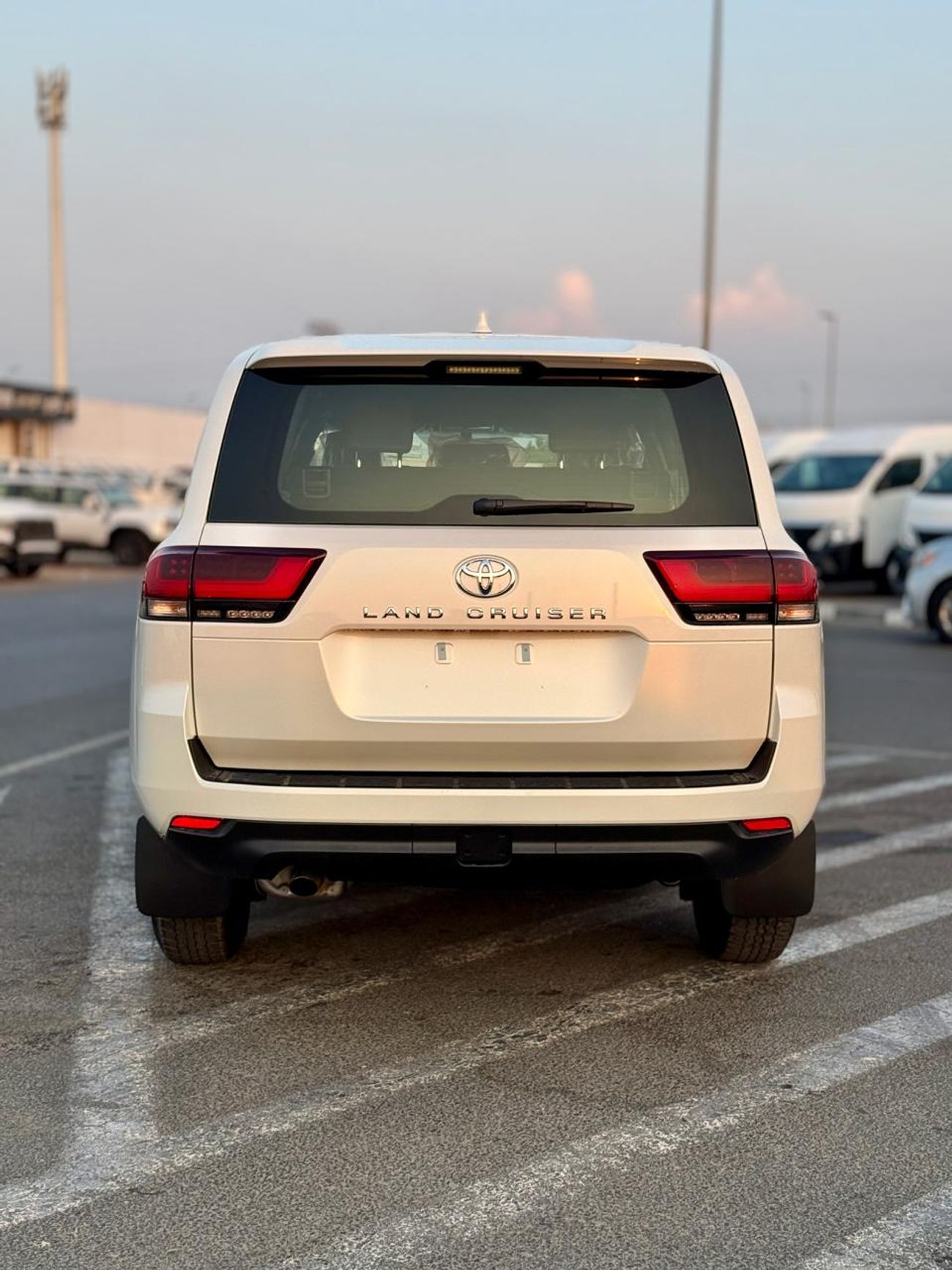 تويوتا لاند كروزر Toyota Land Cruiser GX 2025