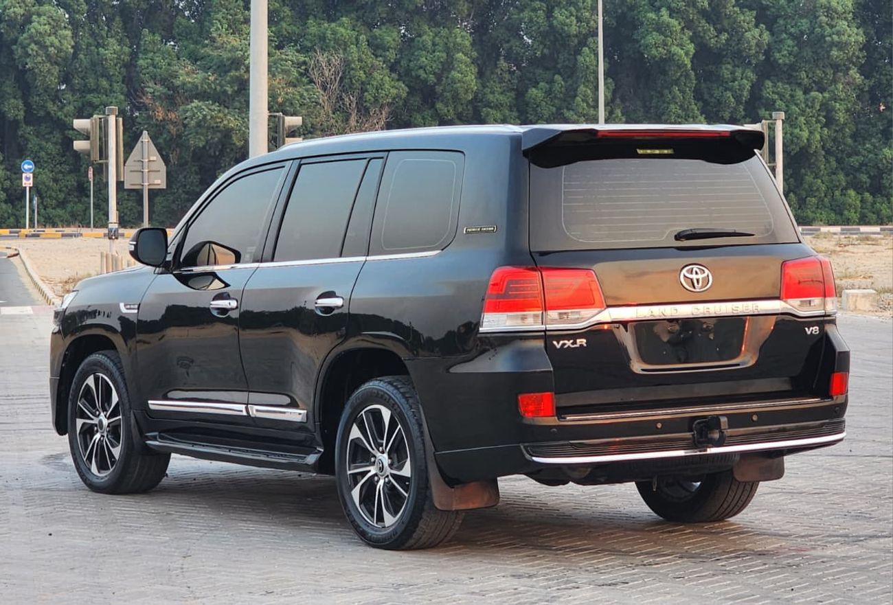 Toyota Land Cruiser GXR V8 MODEL 2012 UPGRADE 2021