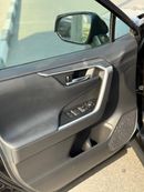 تويوتا راف ٤ Adventure Full Option 4WD Sunroof, leather, push start