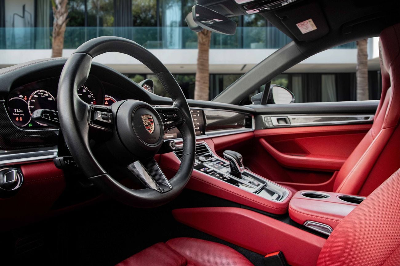 Porsche Panamera Platinum | 6,267 P.M | 0% Downpayment | Full Porsche History!
