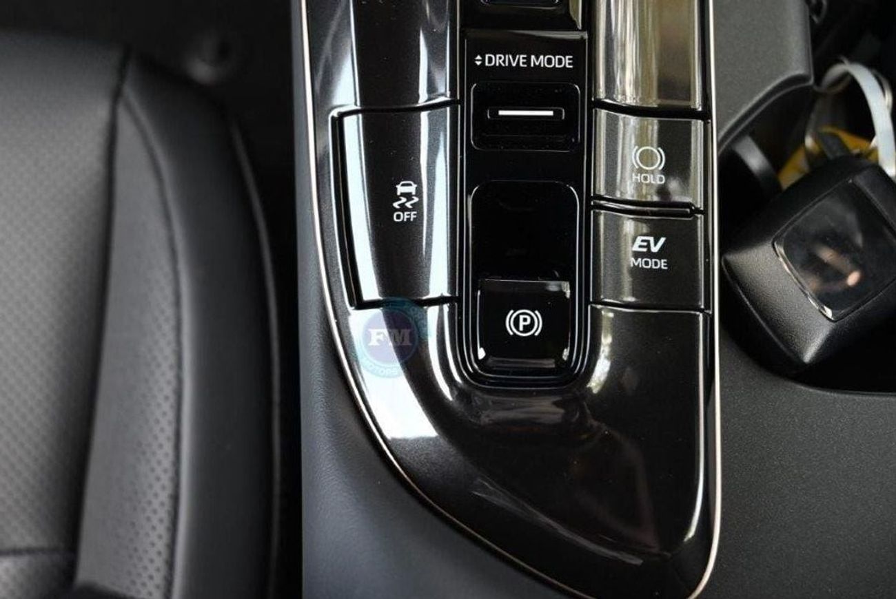 Toyota Crown Signia Limited Hybrid 2.5L AWD Automatic