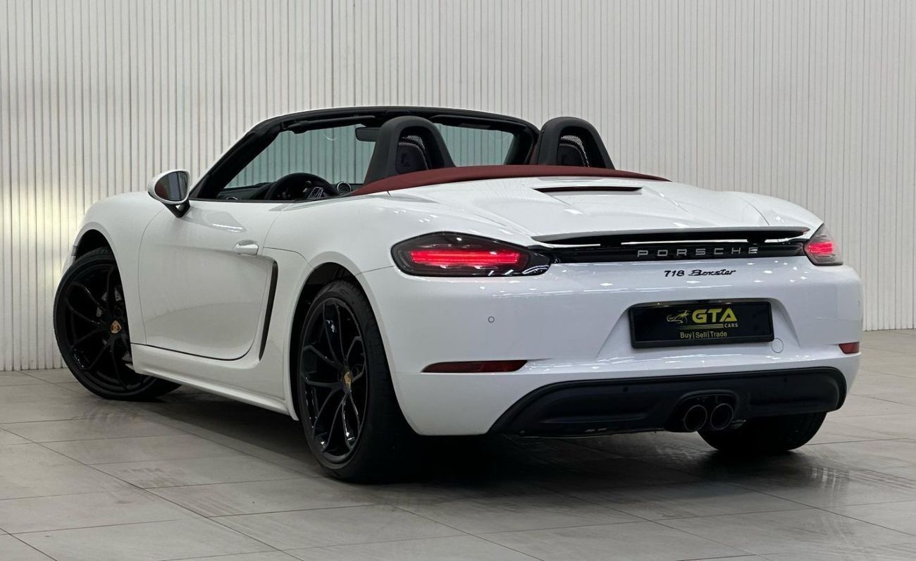 Porsche 718 Boxster Std 2.0L A/T 2024 Porsche 718 Boxster, Oct 2025 Porsche Warranty, Very Low Kms, GCC