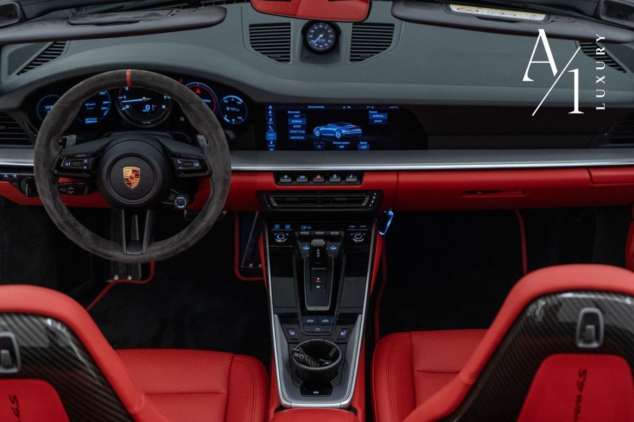 Porsche 911 Carrera S 3.0L (445 HP) Convertible 2020 Porsche 911 Carrera S Cabriolet, Warranty, Carbon Fiber Pac