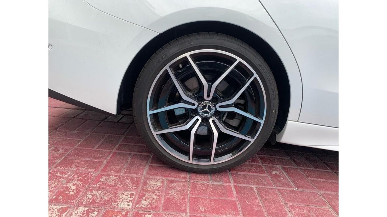 Mercedes-Benz C 200 2023  less driven Mercedes-Benz C200