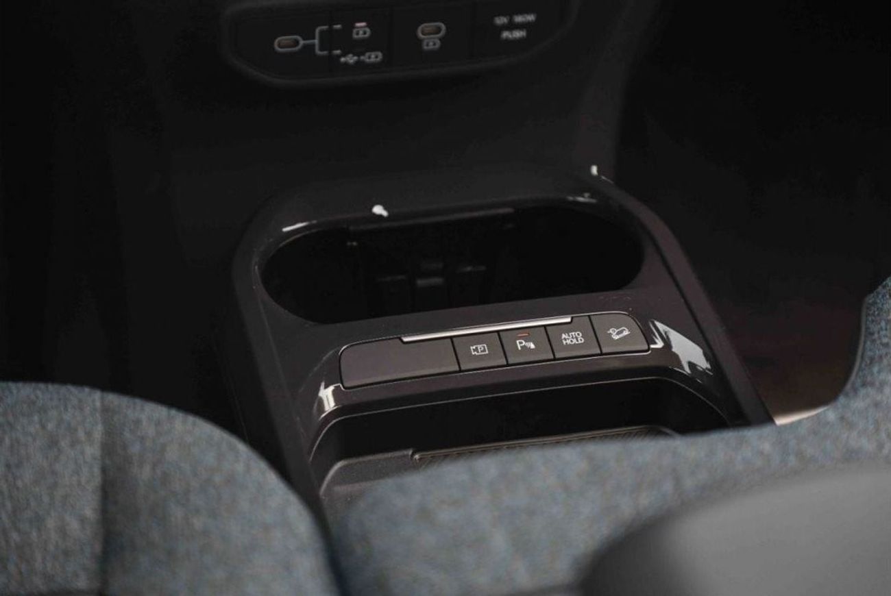 Kia EV5 2024 KIA EV5 LAND 530 - White inside Black | Export Only