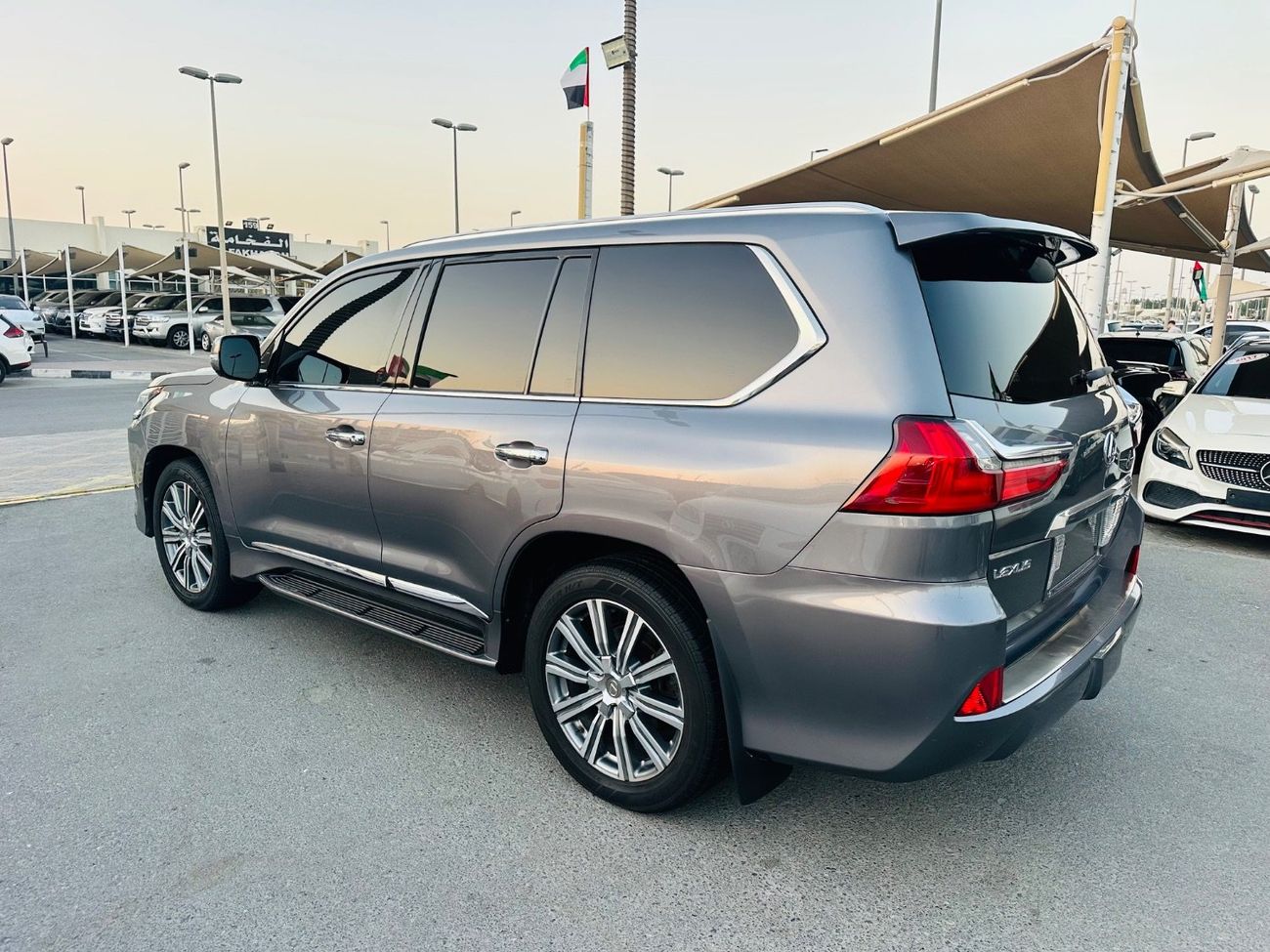 Lexus LX 570