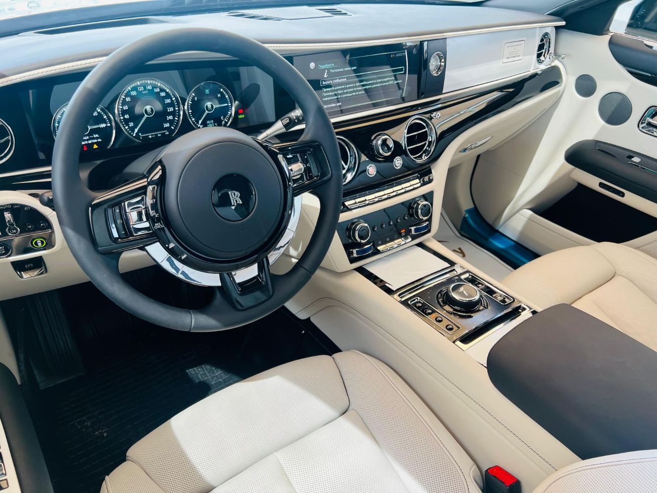 رولز رويس جوست ROLLS-ROYCE GHOST