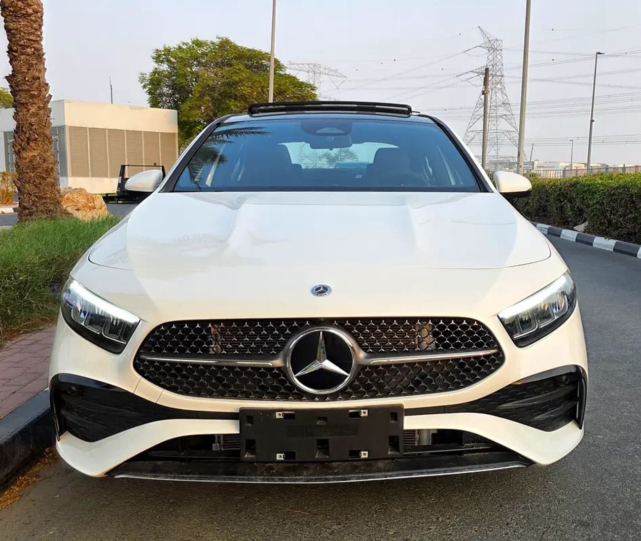مرسيدس بنز A 200 Mercedes A200 Zero km
