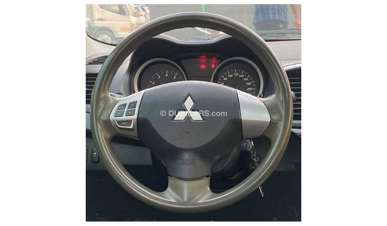 Mitsubishi Lancer GLS GCC 1.6 very good condition without accident