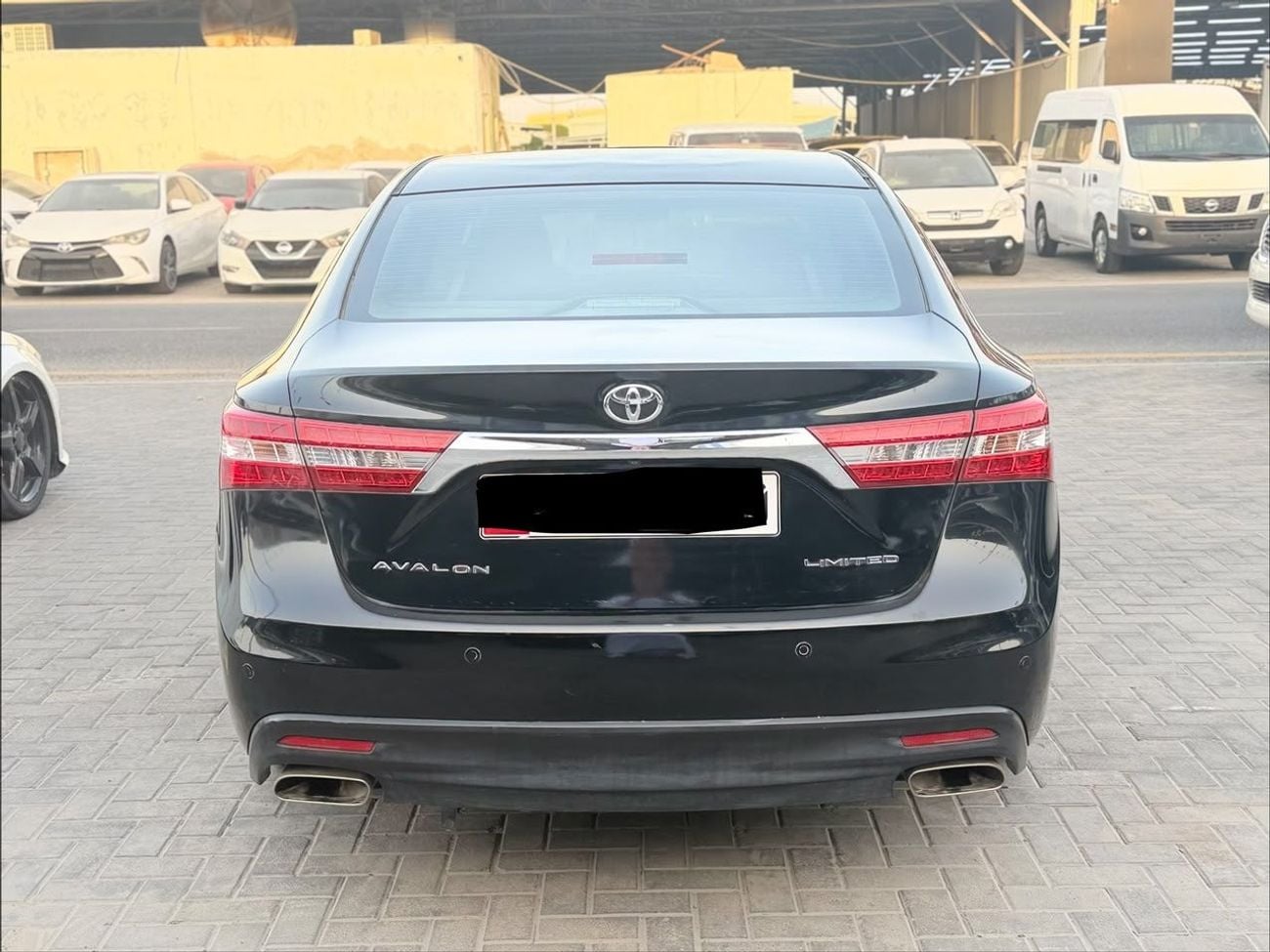 تويوتا افالون LIMITED