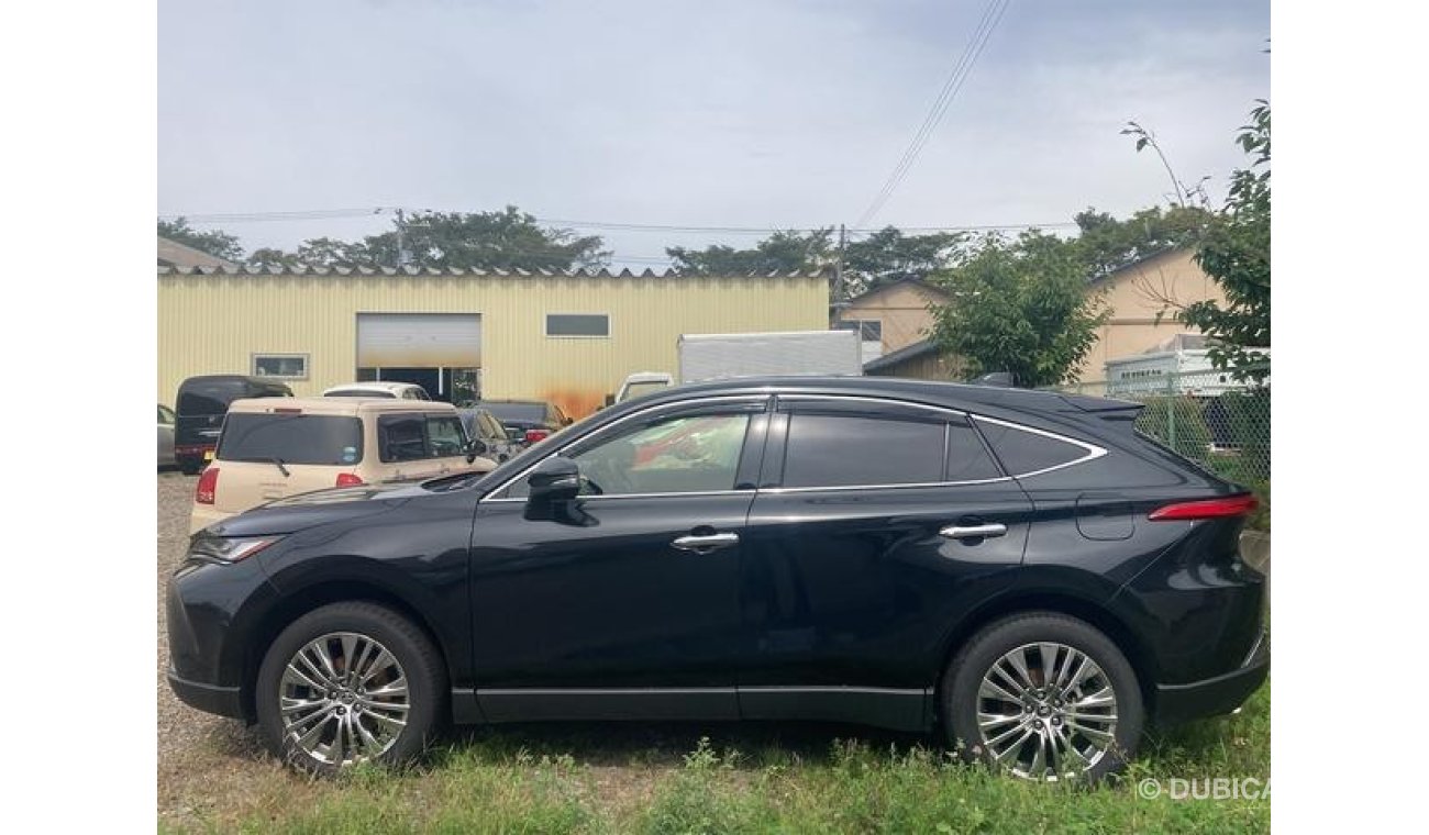 Toyota Harrier AXUH85