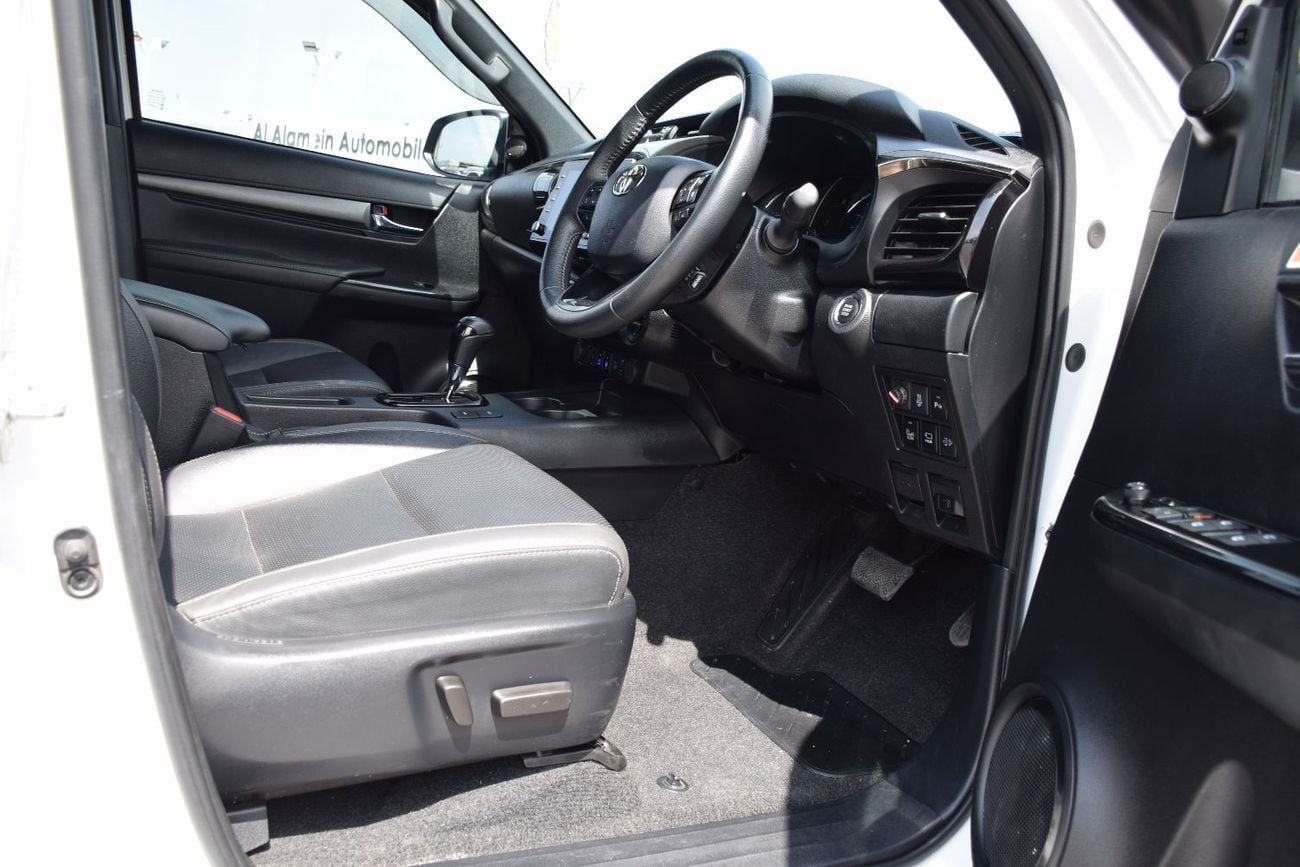 Toyota Hilux GR SPORT ROGUE 4X4 DIESEL RIGHT HAND (EXPORT ONLY)
