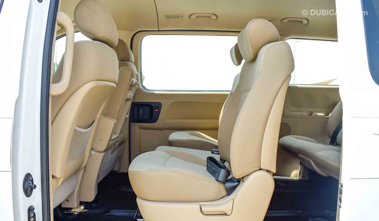 Hyundai H-1 2015 9 seats Ref#446