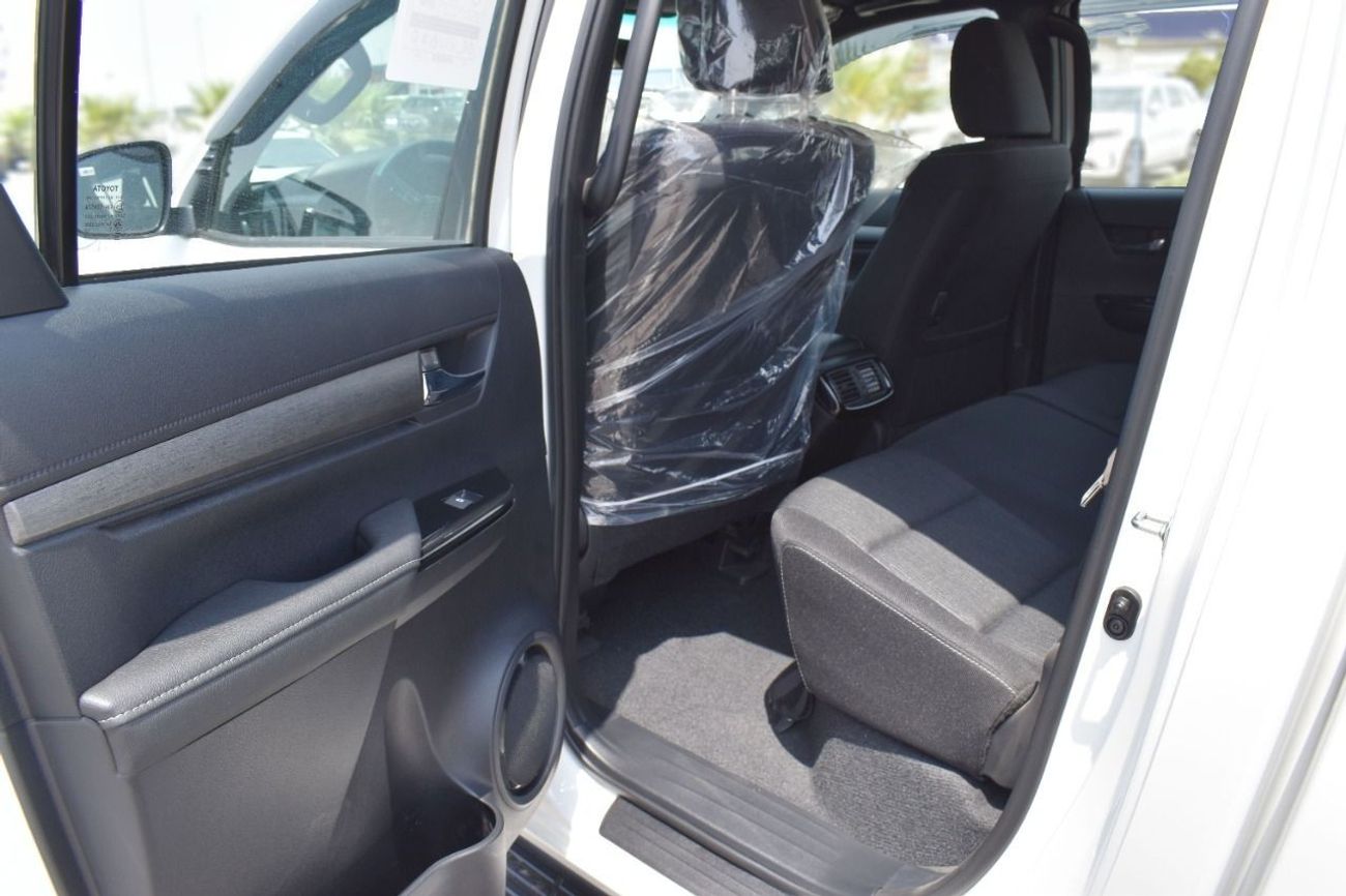 Toyota Hilux 2023 MODEL: TOYOTA HILUX ADVENTURE 2.8L MANUAL TRANSMISSION