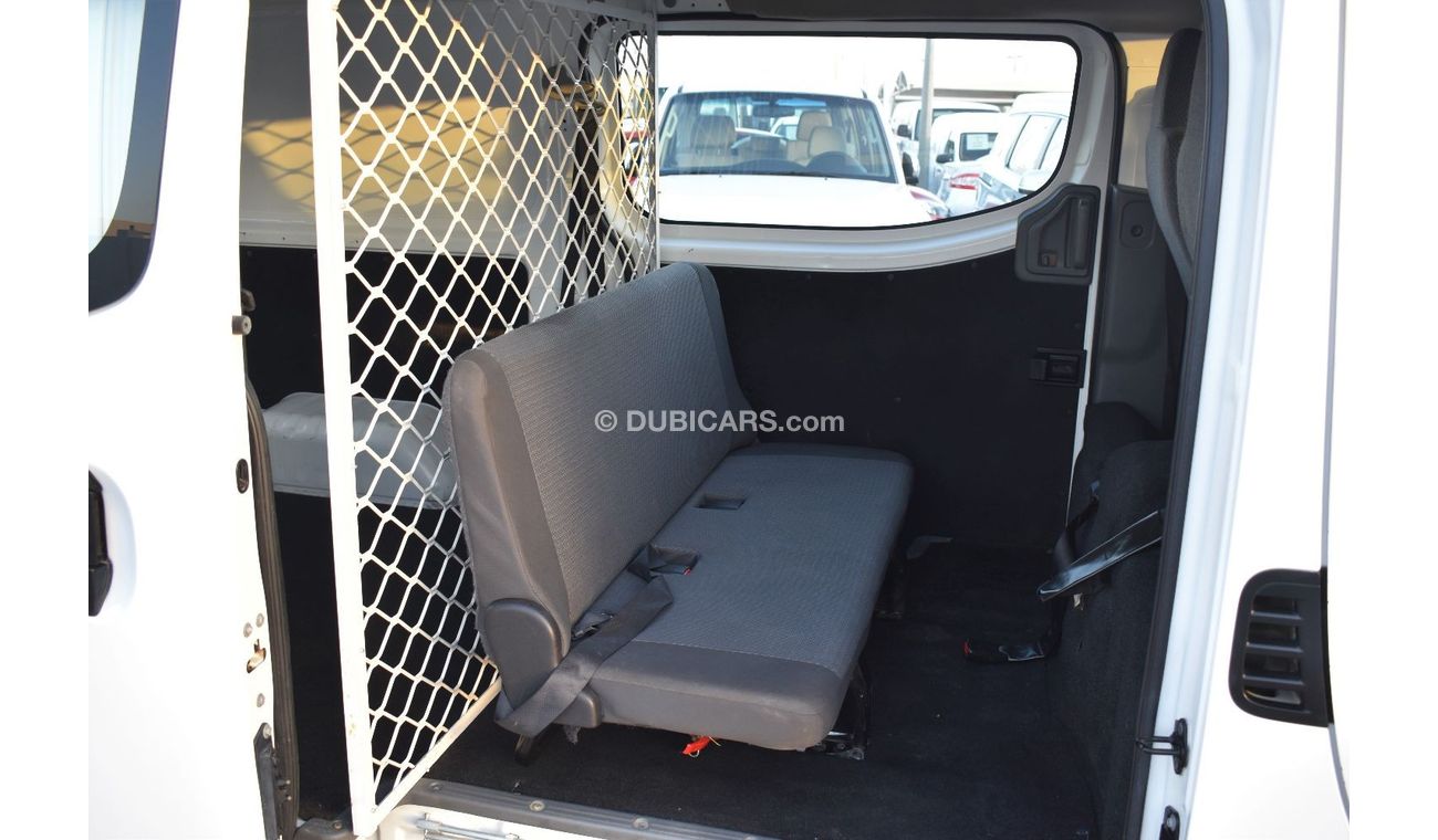 Used NISSAN URVAN (NV350) 2016 (AUTOMATIC TRANSMISSION)(6 SEATER)(HALF