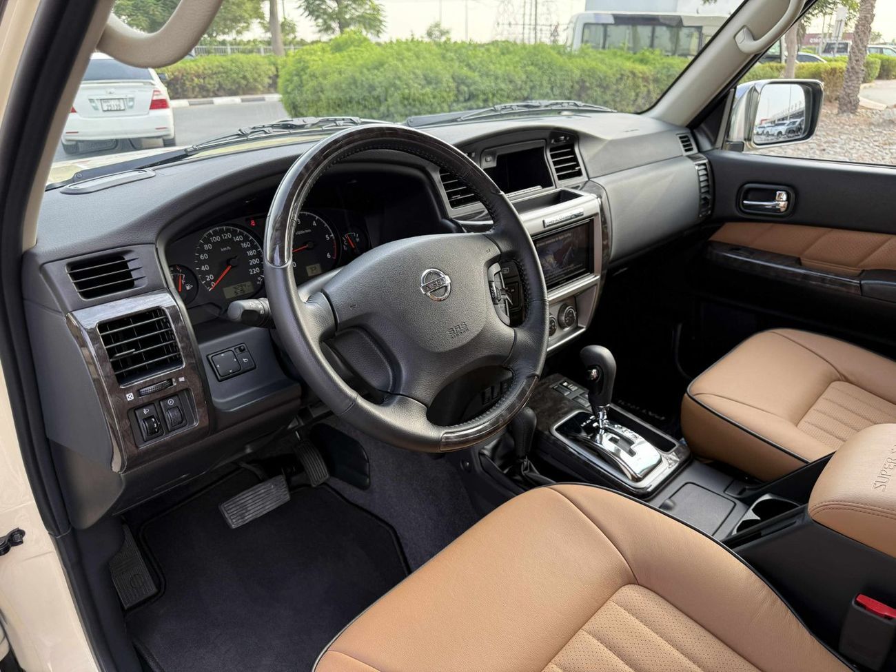 Nissan Patrol Super Safari GCC SPEC NEAT AND CLEAN UNDER WARRANTY