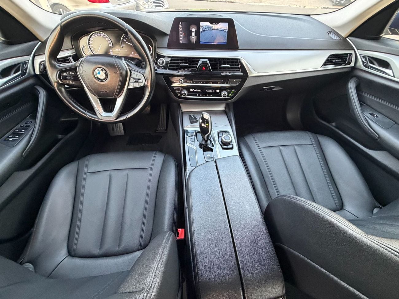 بي أم دبليو 520i Exclusive