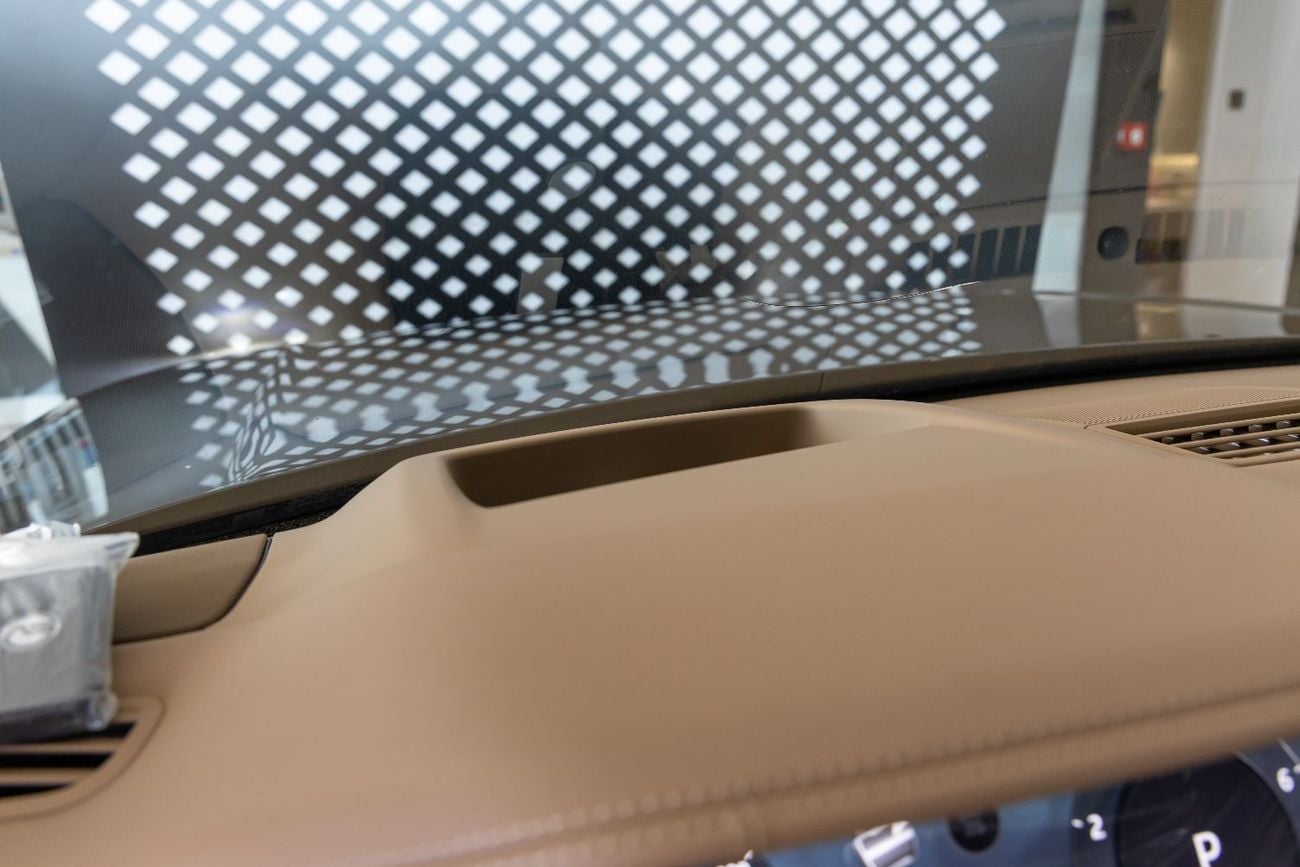 Land Rover Range Rover SV LWB P615 Range Rover | Vogue | SV | GCC | 4.4L Twin-Turbo V8 | SWB | AWD | VIP Rear Seats | 2026