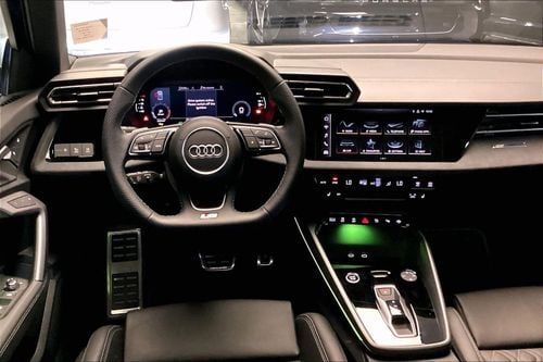 أودي A3 35 TFSI S-LINE | شامل الضمان | 0 ﺪﻔﻋﺓ ﺃﻮﻟﻯ