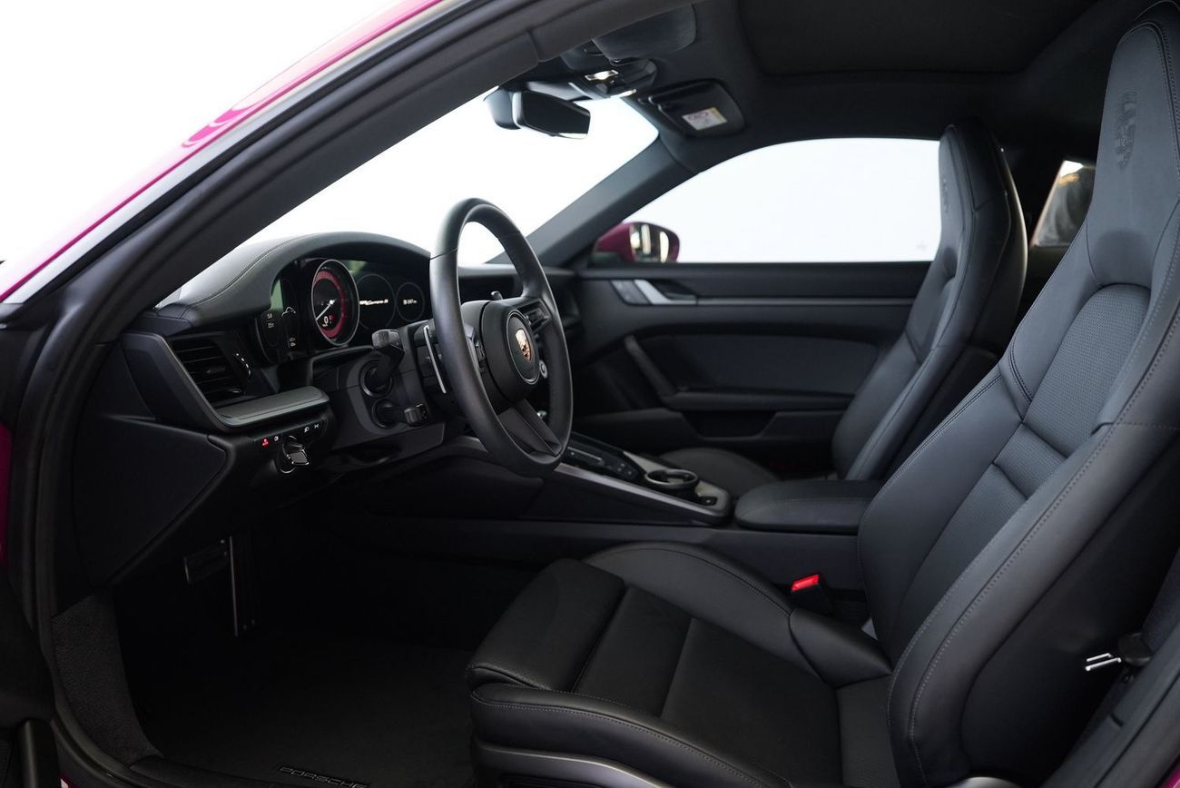 Porsche 911 Carrera S 3.0L (445 HP) Coupe