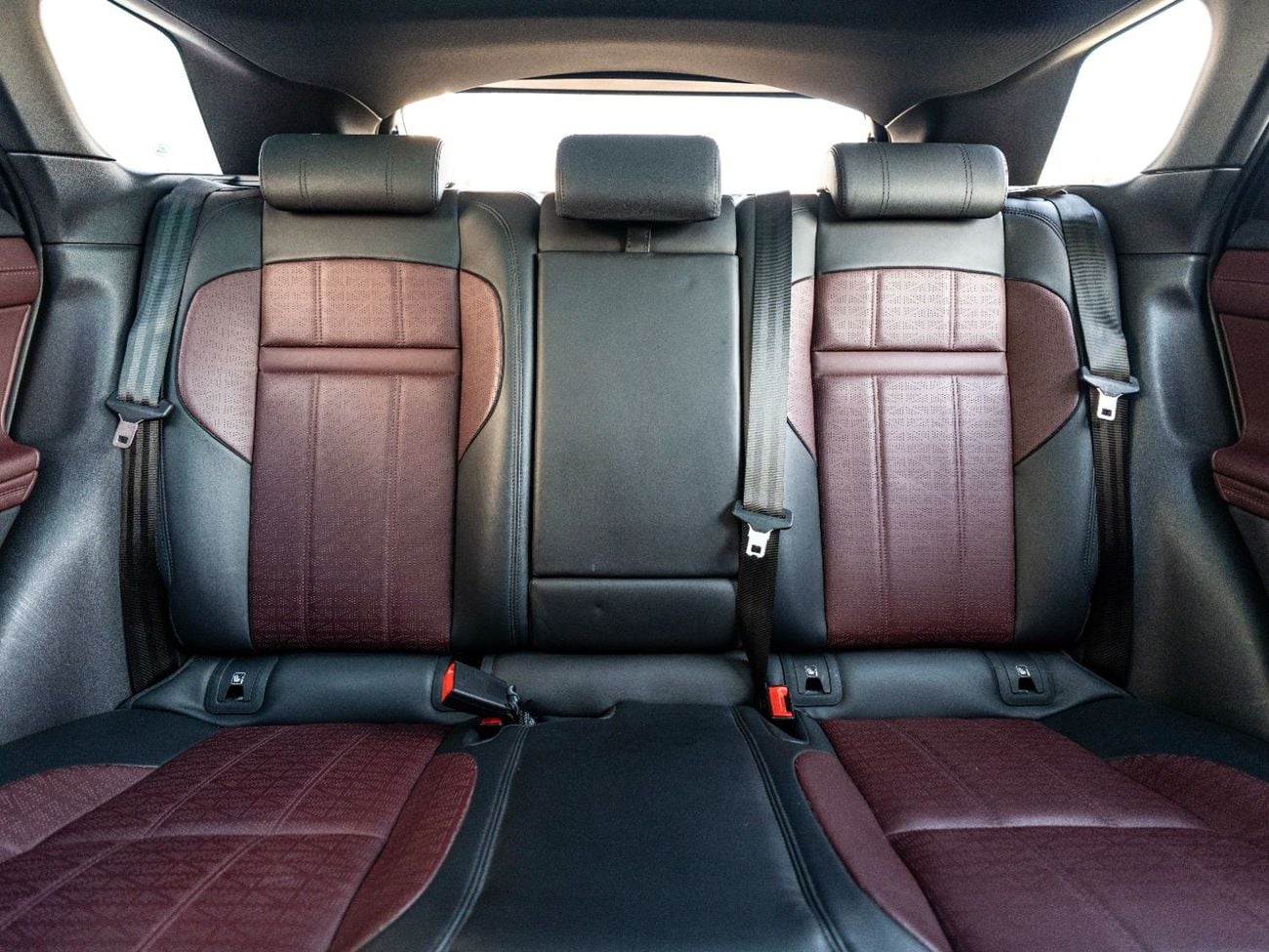 لاند روفر رانج روفر إيفوك P250 2.0L (245 HP)