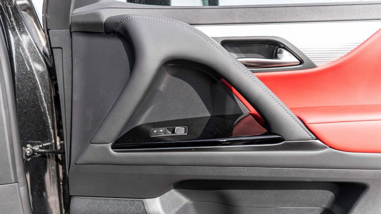 Lexus LX 700h 2025 Lexus LX700h F-Sport 3.5L AT Hybrid (No MarkLevinson)