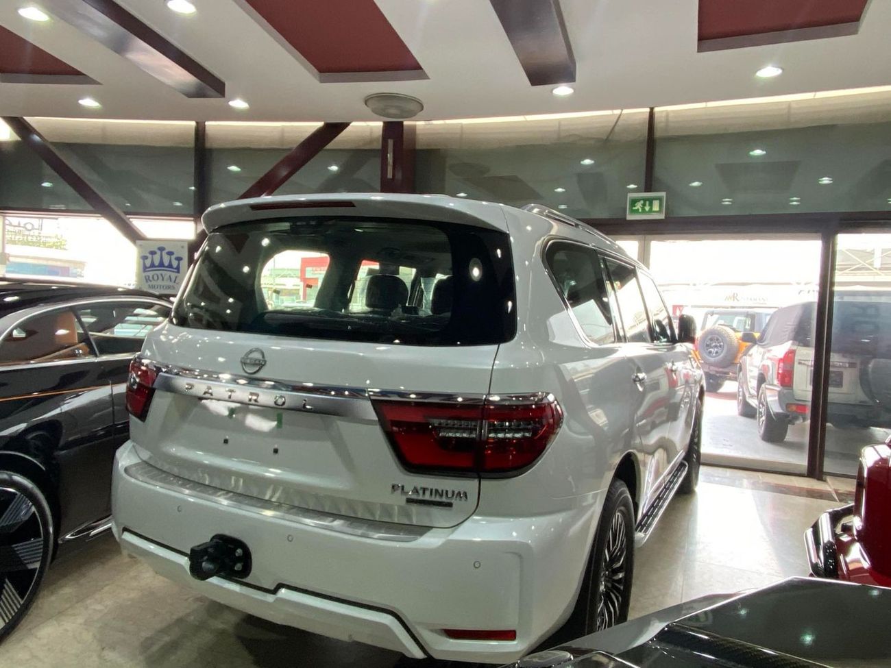 Nissan Patrol LE Platinum 5.6L BRAND NEW GCC SPEC UNDER WARRANTY