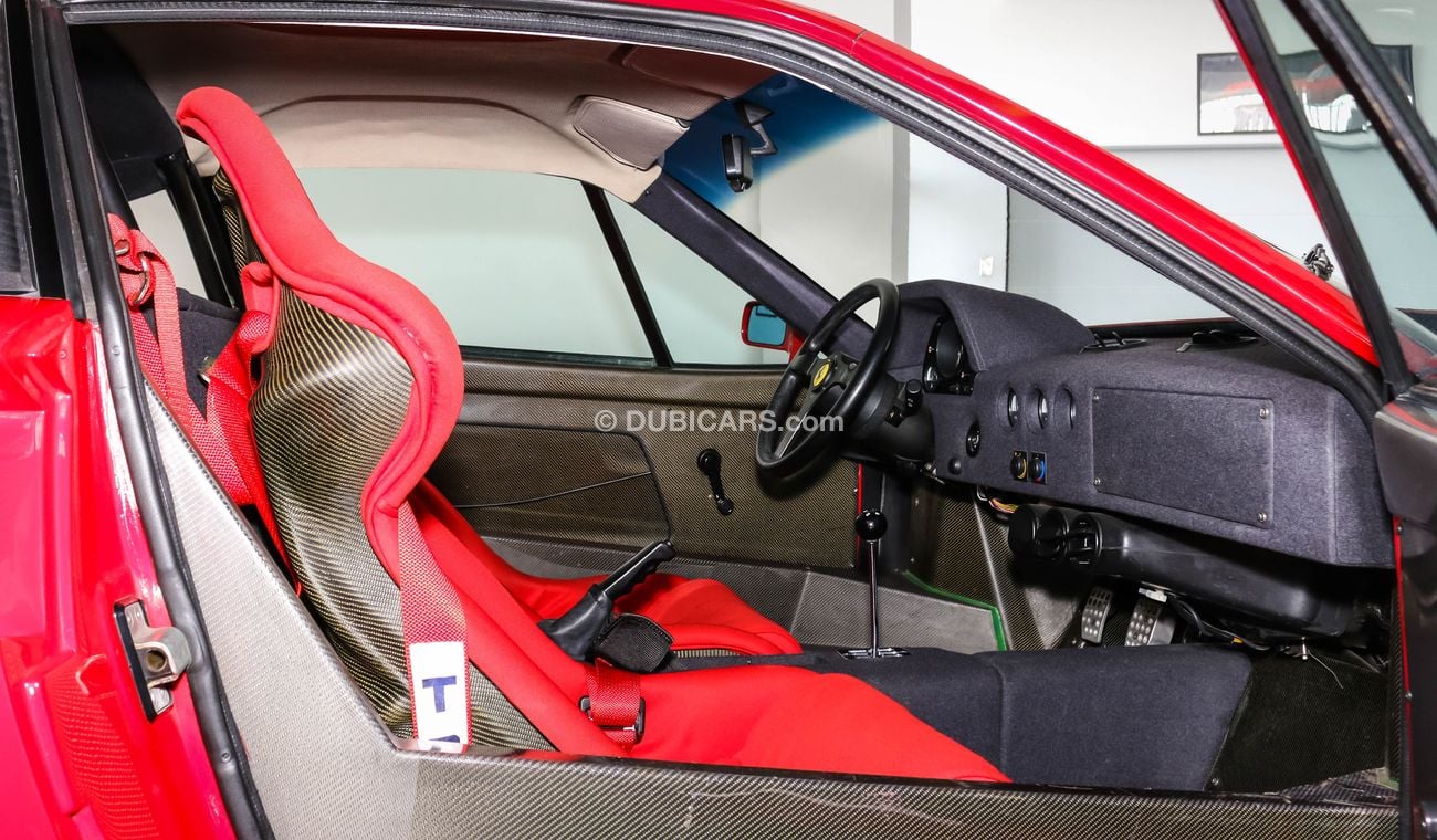 فيراري F40 Twin-Turbocharged V8