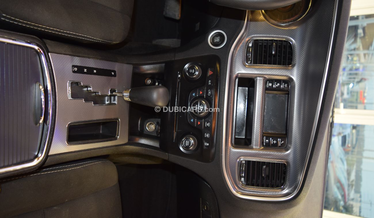 Dodge Charger SRT8 SUPER BEE