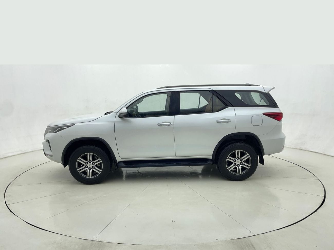 Toyota Fortuner 2.7L 2023 | 0 DP | 1497/Month | 30 Day Return | Service History