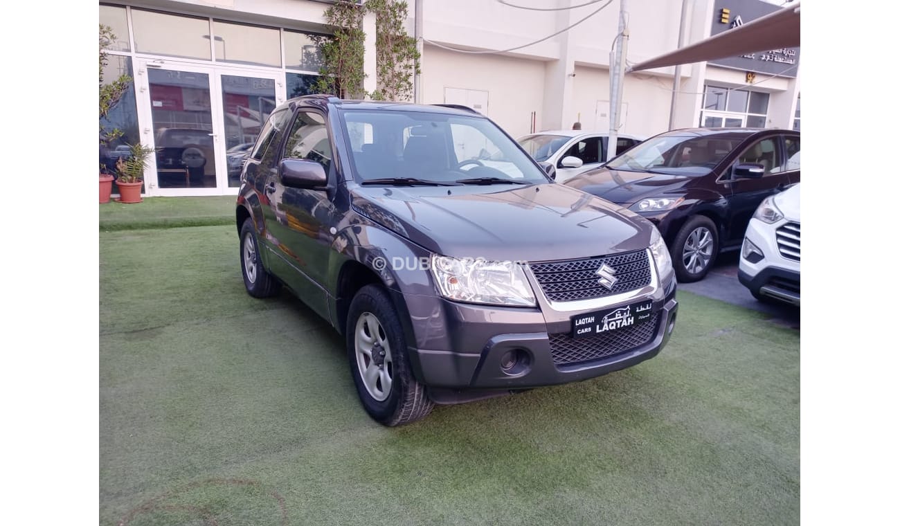 Suzuki Grand Vitara Gulf model 2012 coupe 2 remote control in excellent condition, you do not need any expenses