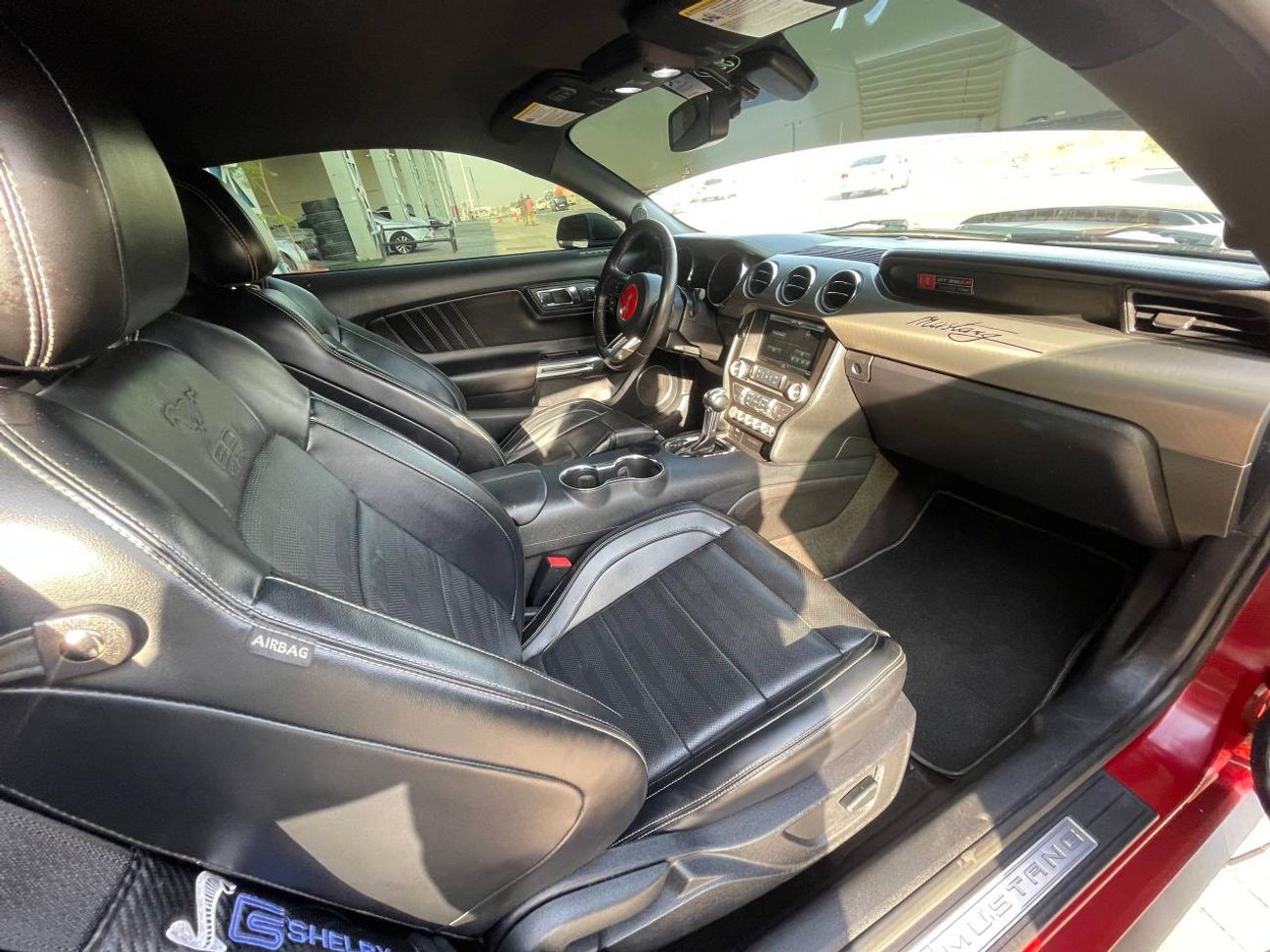 Ford Mustang GT Premium 5.0L V8 GT / 5.0L V8 / SPECIAL CALIFORNIA / SHELBY KIT / LEATHER / LOW MILEAGE / BLIND SP