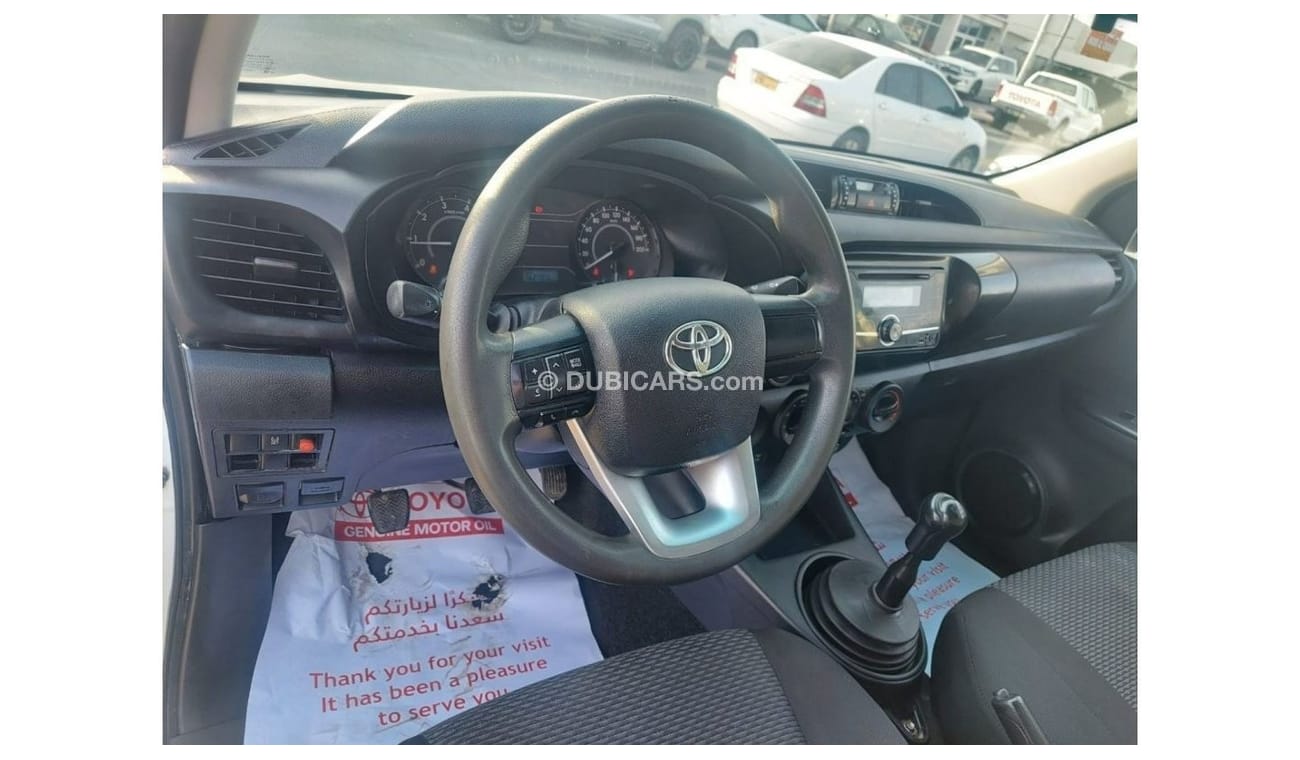 Toyota Hilux 2.4L DC 4WD DIESEL MANUAL TRANSMISSION