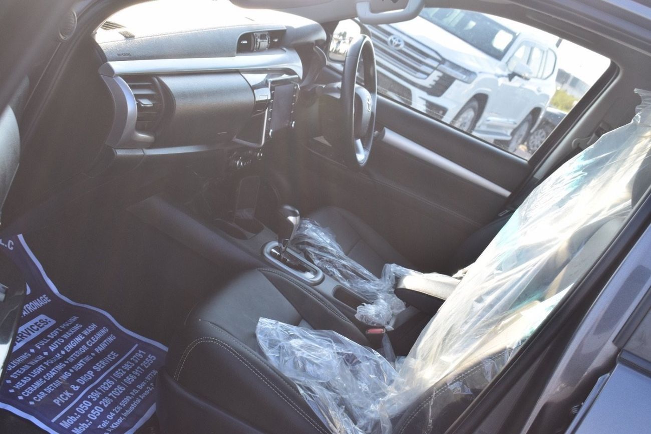 Toyota Hilux Toyota Hilux pickup 2020 Years 2.8 Diesel push start Accident free