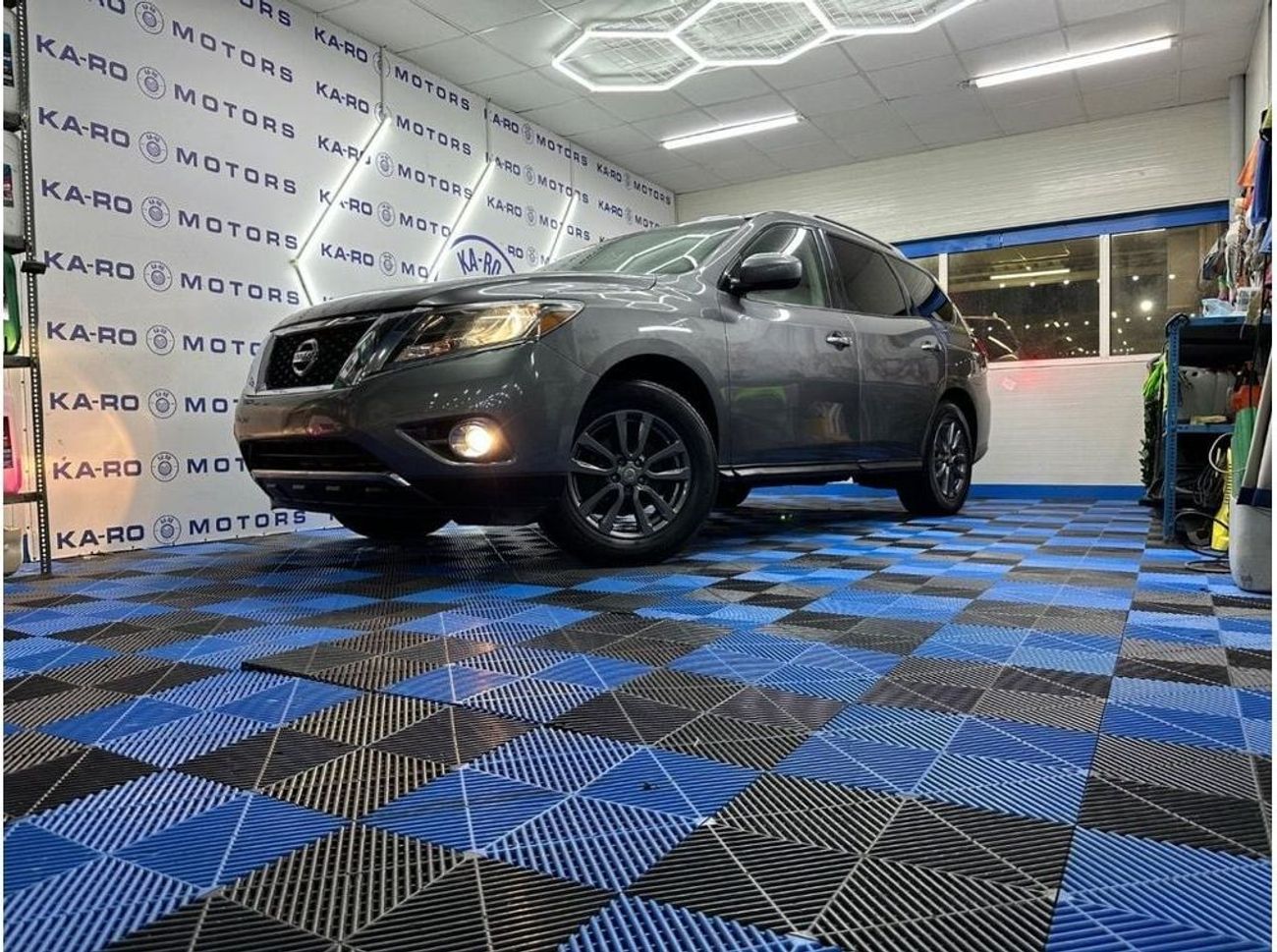 نيسان باثفايندر SV 3.5L (260 HP) FWD