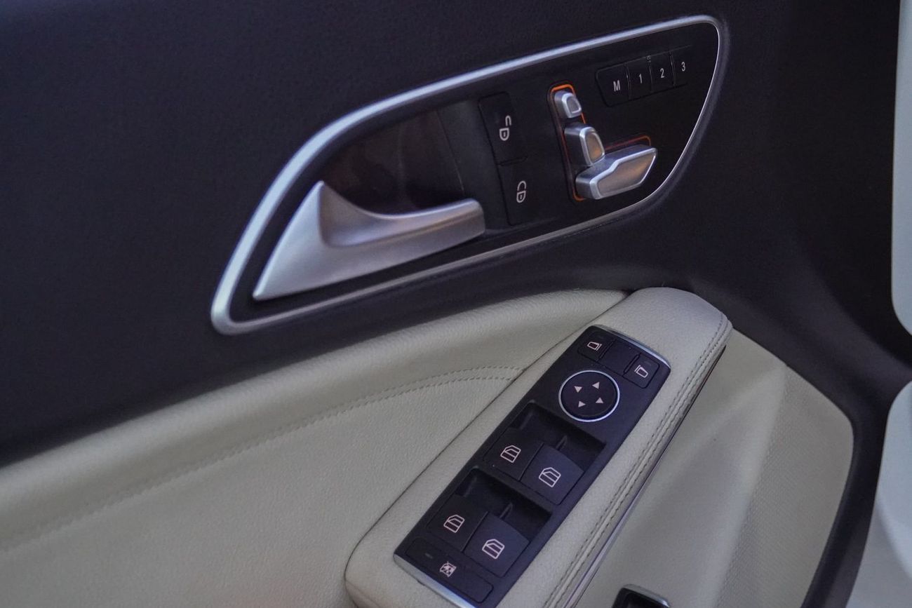 Mercedes-Benz CLA 250 4MATIC