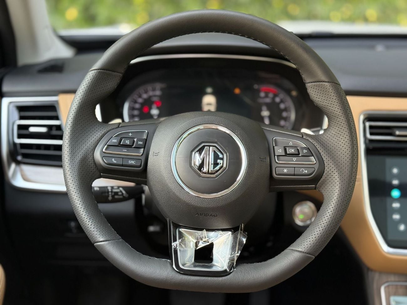 أم جي RX8 Luxury 2.0L