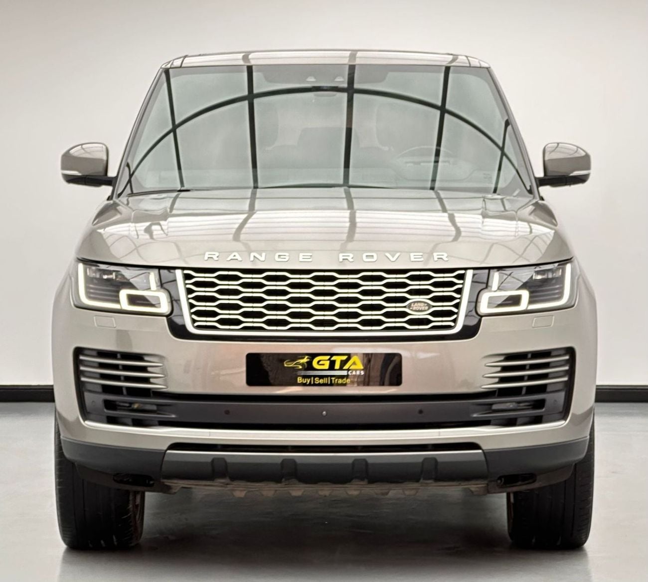لاند روفر رينج روفر 2020 Range Rover Vogue SE P525, 03/2026 Range Rover Warranty, 07/2028 Range Rover Service Contract R