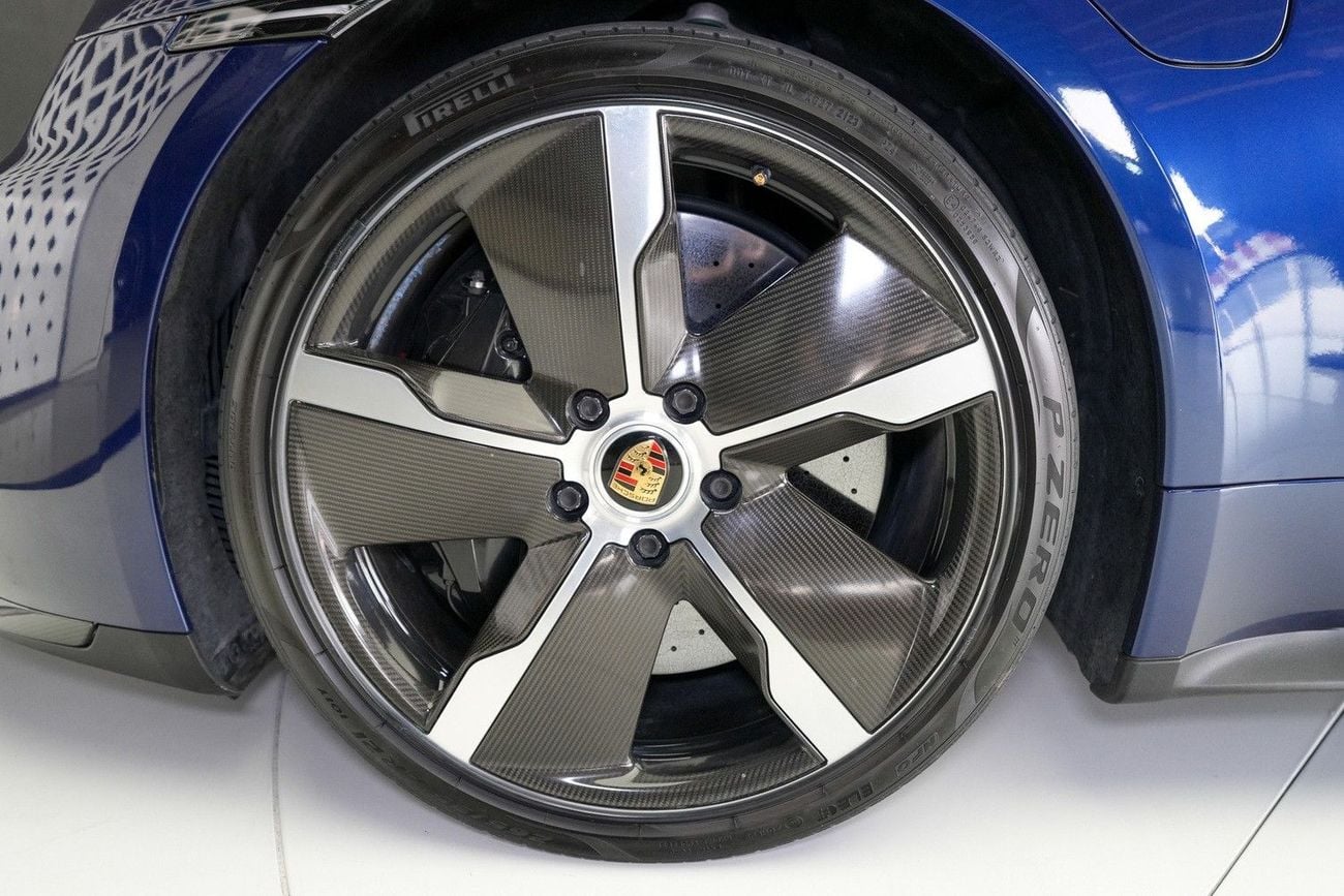 بورش تايكان TURBO S