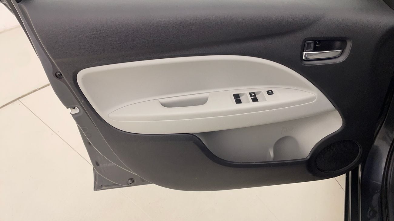 ميتسوبيشي اتراج GLX HIGHLINE 1.2 | بدون دفعة مقدمة | اختبار القيادة في المنزل