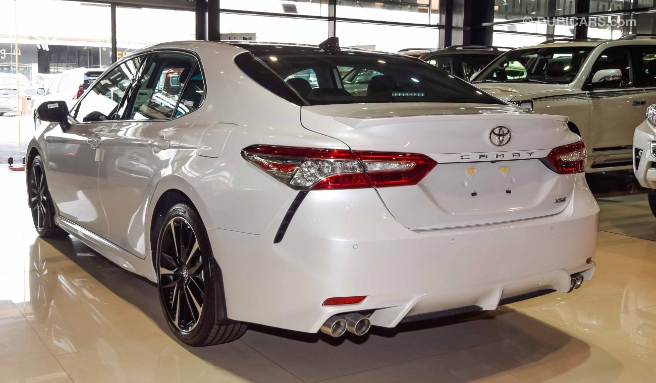 Toyota Camry XLE