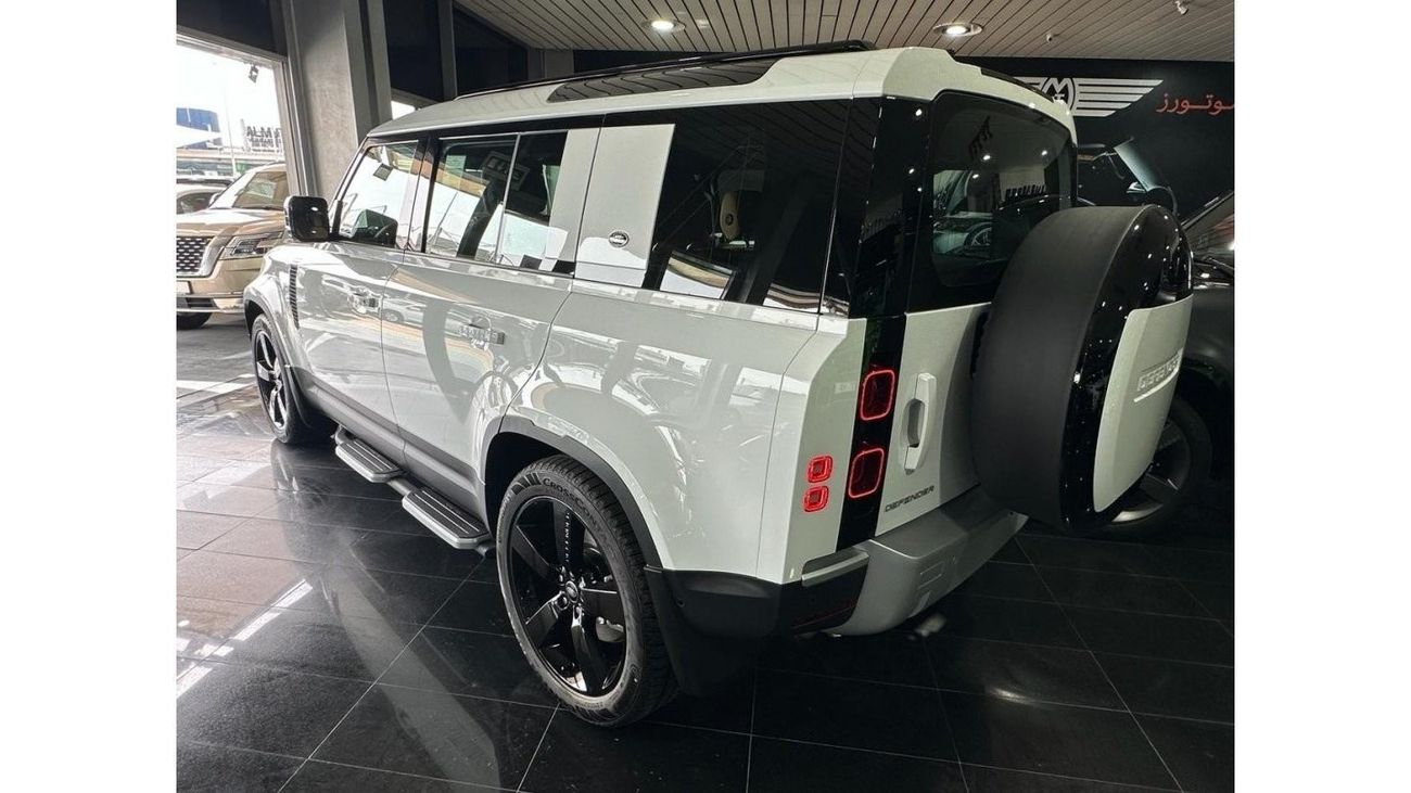 Land Rover Defender WITH RIMS SIZE 22"