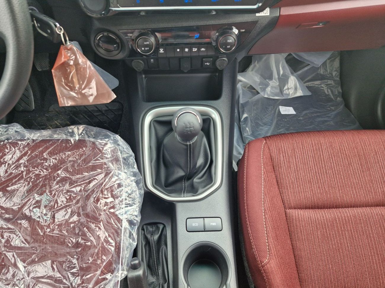 Toyota Hilux 2025 TOYOTA HILUX DC PICKUP 2.7L PETROL 4X4 MANUAL