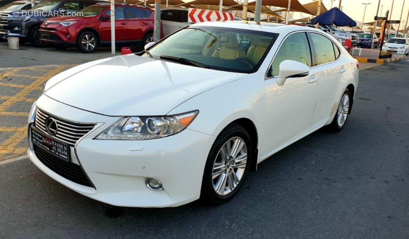 Lexus ES 330 Lexus ES350 a model 2015