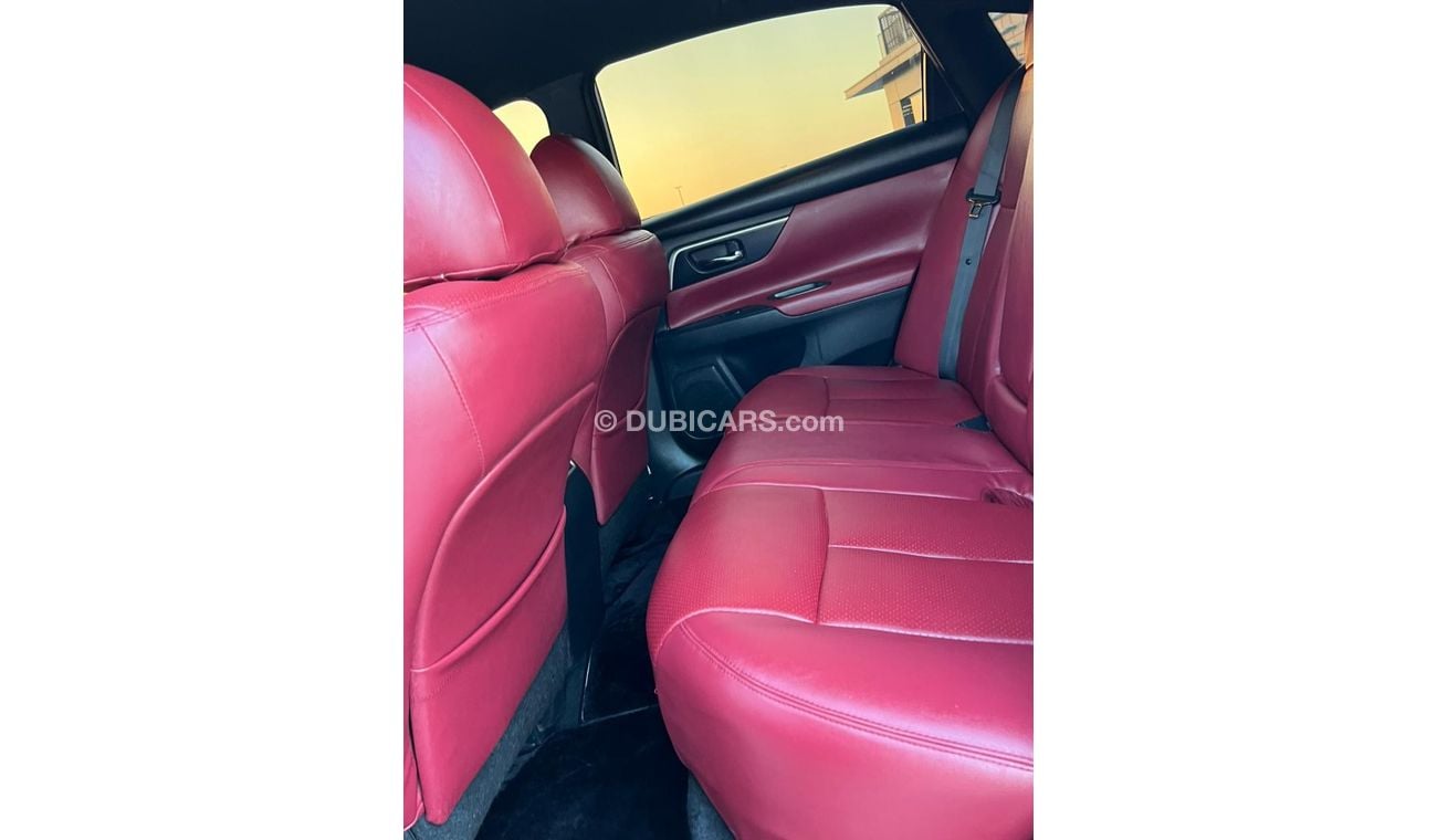 Nissan Altima SV Nissan Altima 2018 USA Wen Ownar KM 116 only pric 35 AED Very Clen Car (Accept credit card paymen